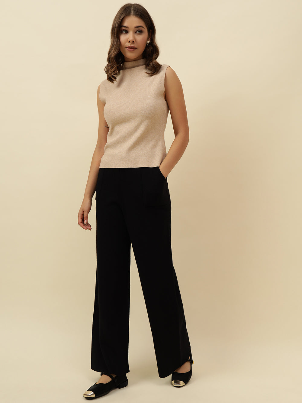 Cozy High-Rise Winter Black Treggings with Pockets