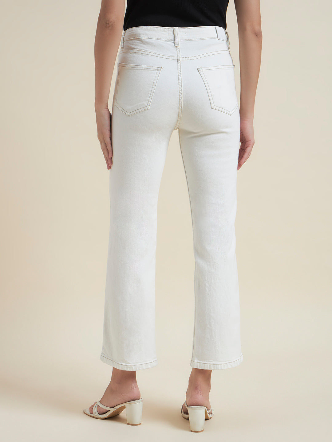 Beatnik Women White Solid Straight Fit jeans