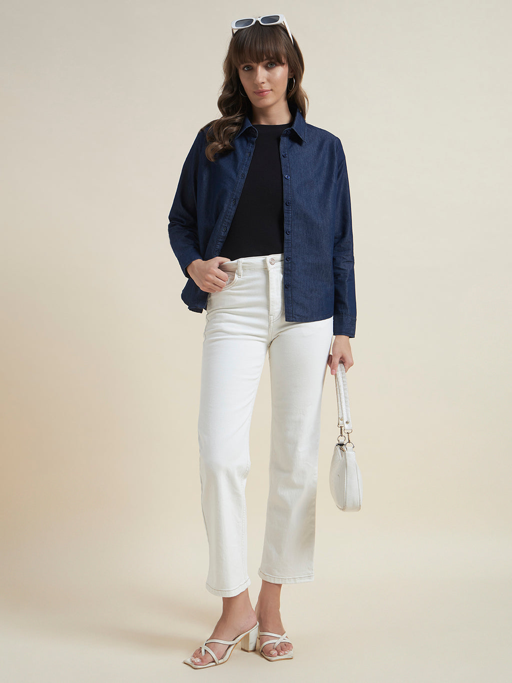 Beatnik Women White Solid Straight Fit jeans