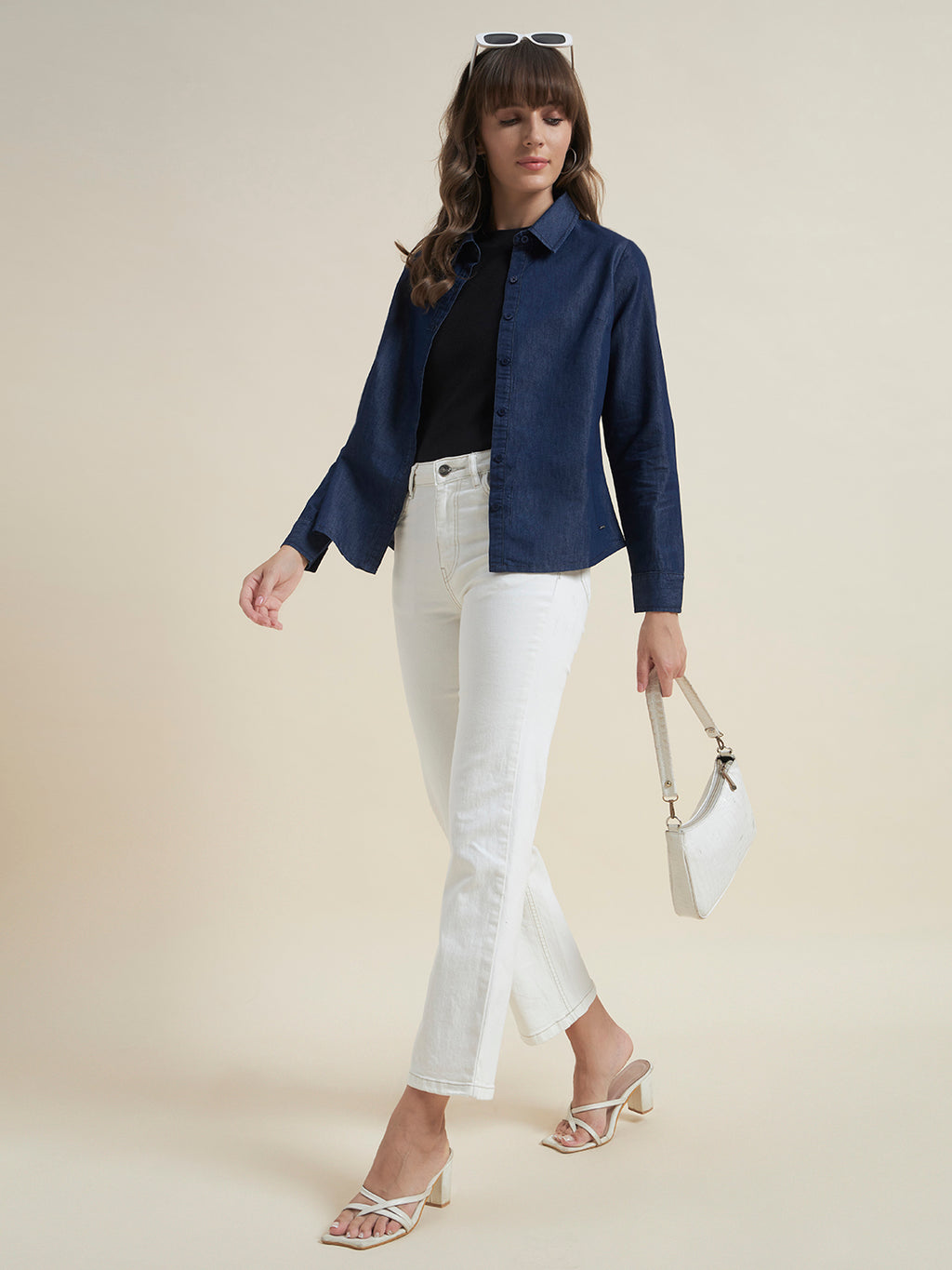 Beatnik Women White Solid Straight Fit jeans