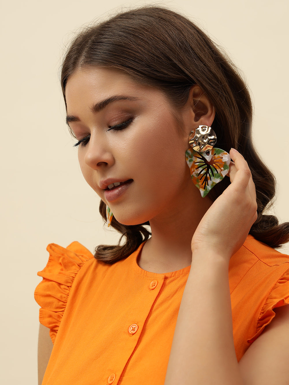 Beatnik pair of tie-dye heart-shaped drop earrings (Green)