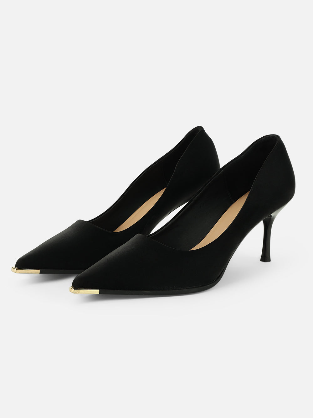 Beatnik Elegance: Buckled Beauty for Effortless Black Glam Pumps
