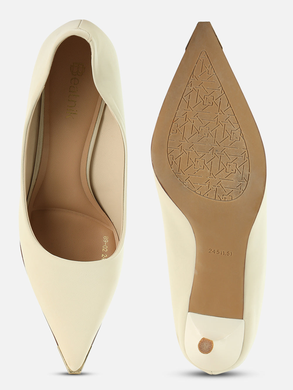 Beatnik Elegance: Buckled Beauty for Effortless White Glam Pumps