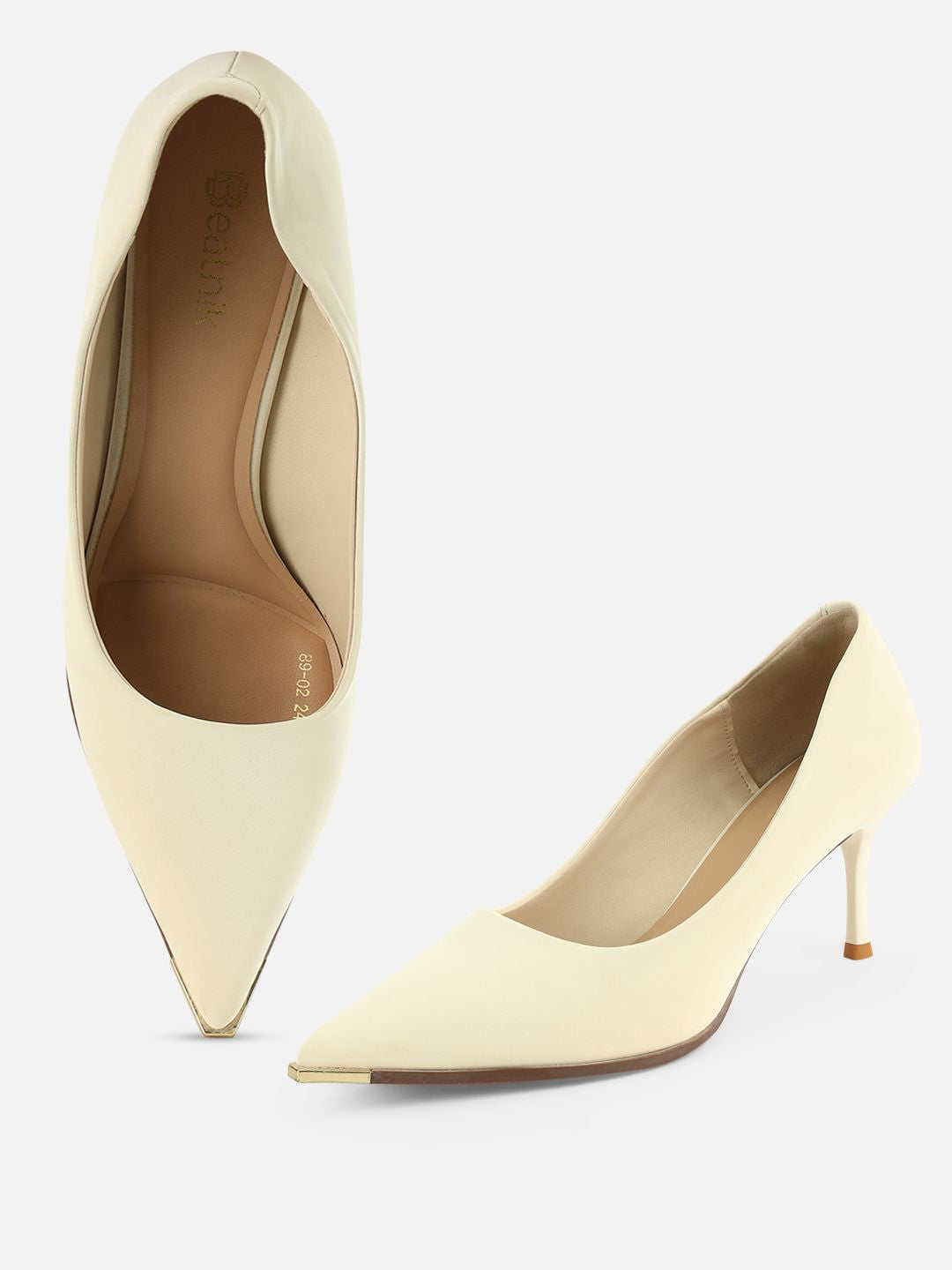 Beatnik Elegance: Buckled Beauty for Effortless White Glam Pumps