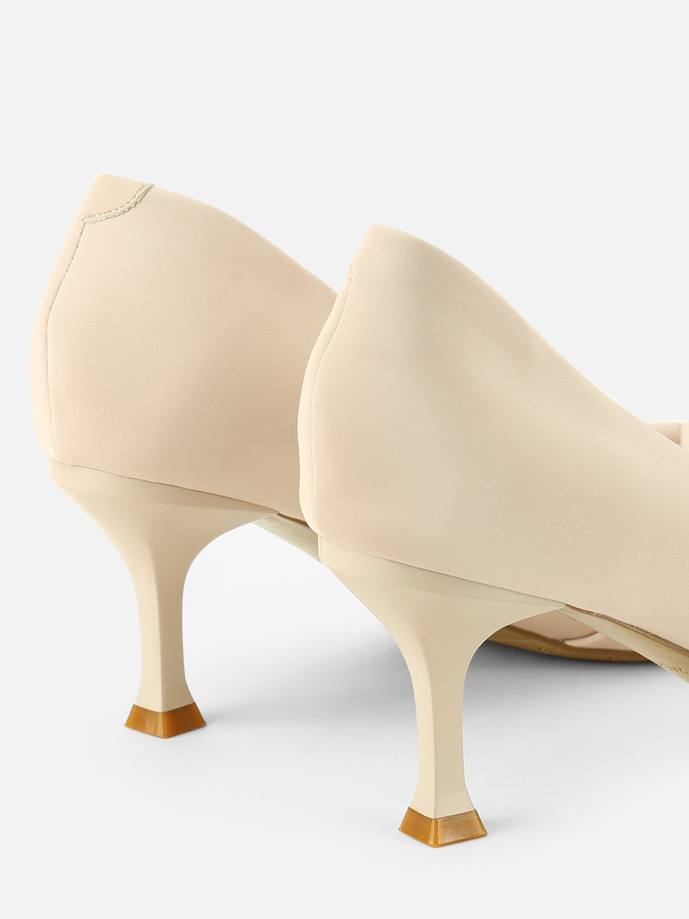 Beatnik Women's White Pointed-Toe Heels with Twist Knot Detail – Elegant Formal Pumps
