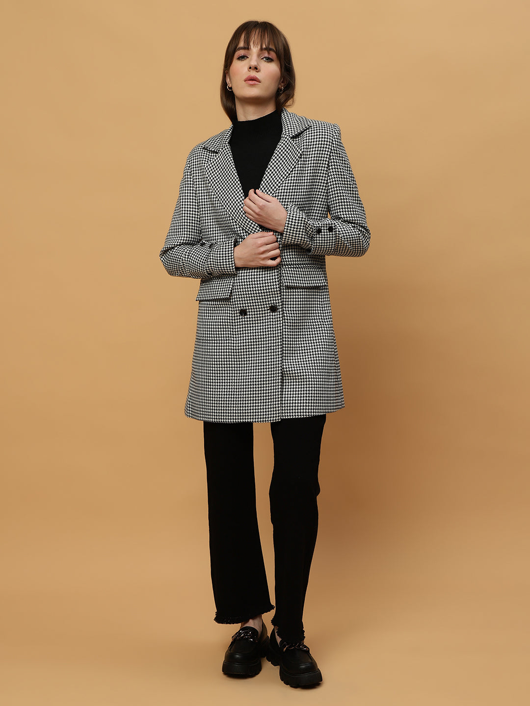 Beatnik Zigzag Long Sleeves Elegant Style Women's Black Blazers Beatnik India