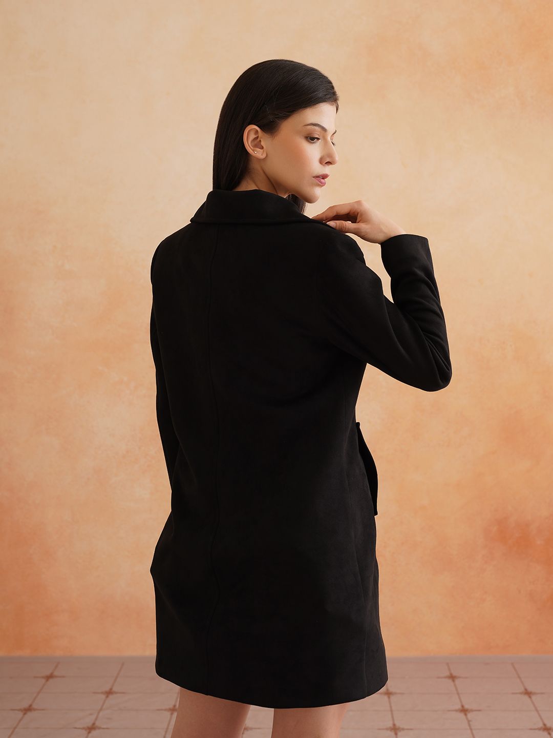 Black Three Button Notched Lapel Blazers Beatnik