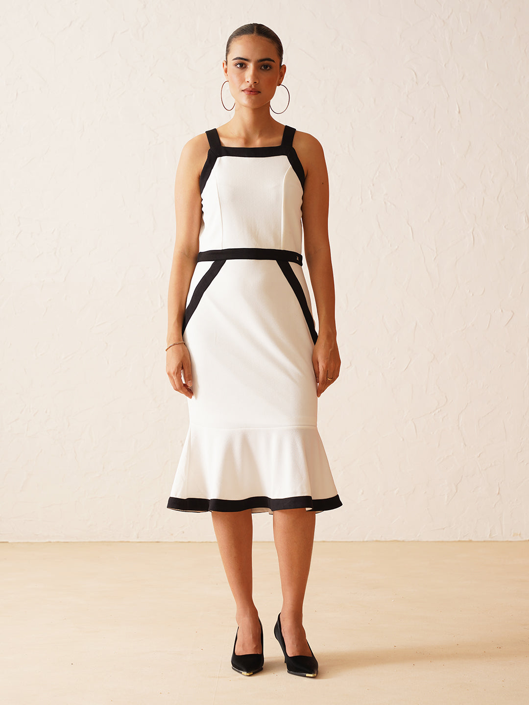 Black and White Color Block Bodycon Dress in Maserati Fabric Beatnik