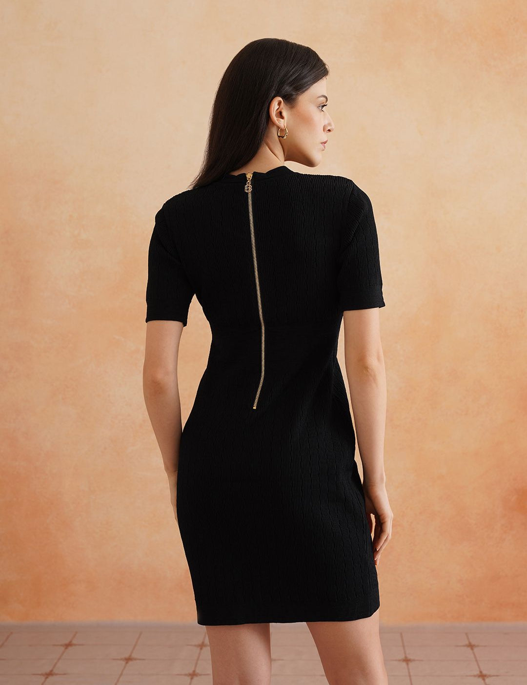 Black Bodycon V-neck Dress Beatnik