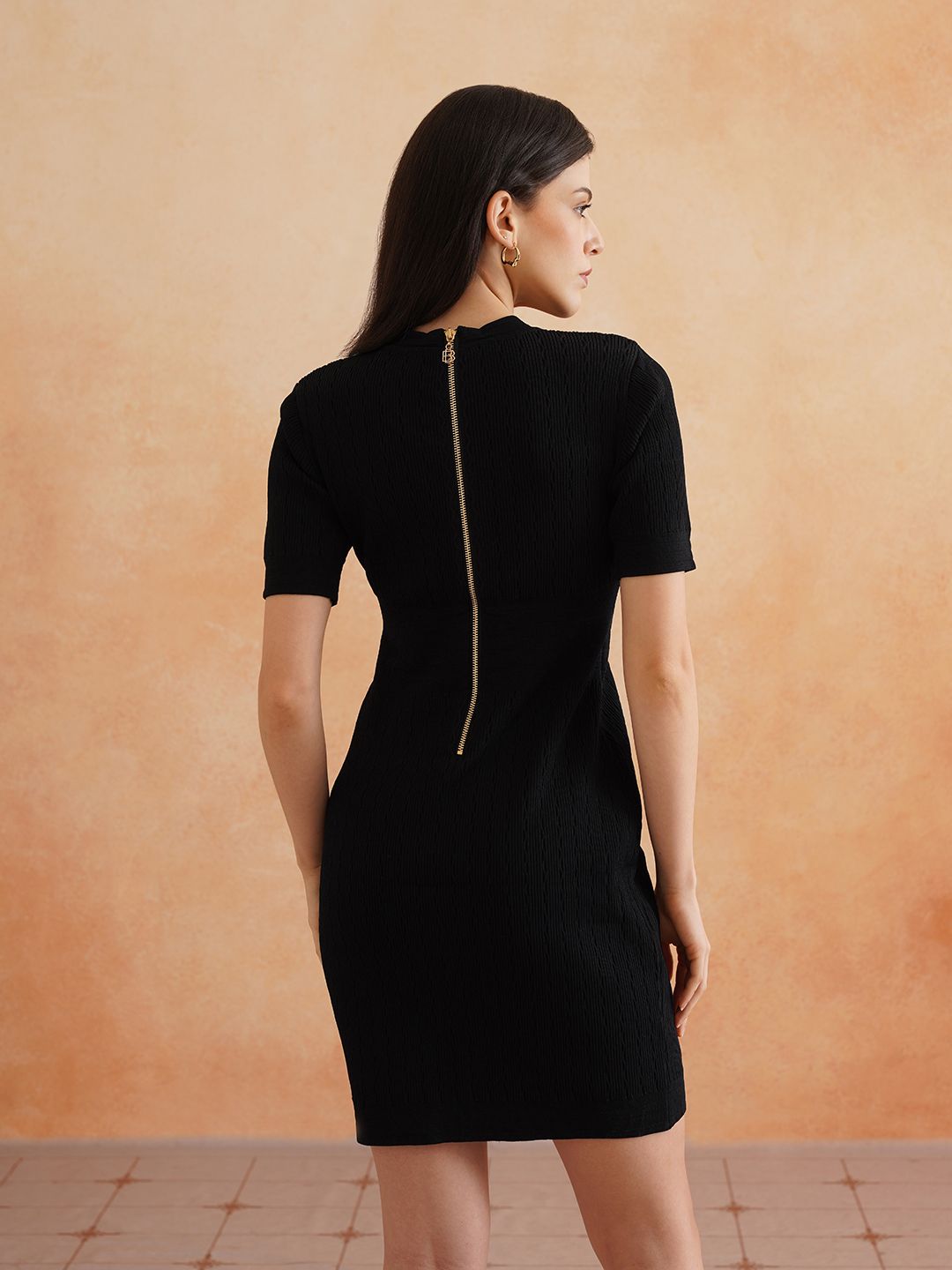 Black Bodycon V-neck Dress Beatnik