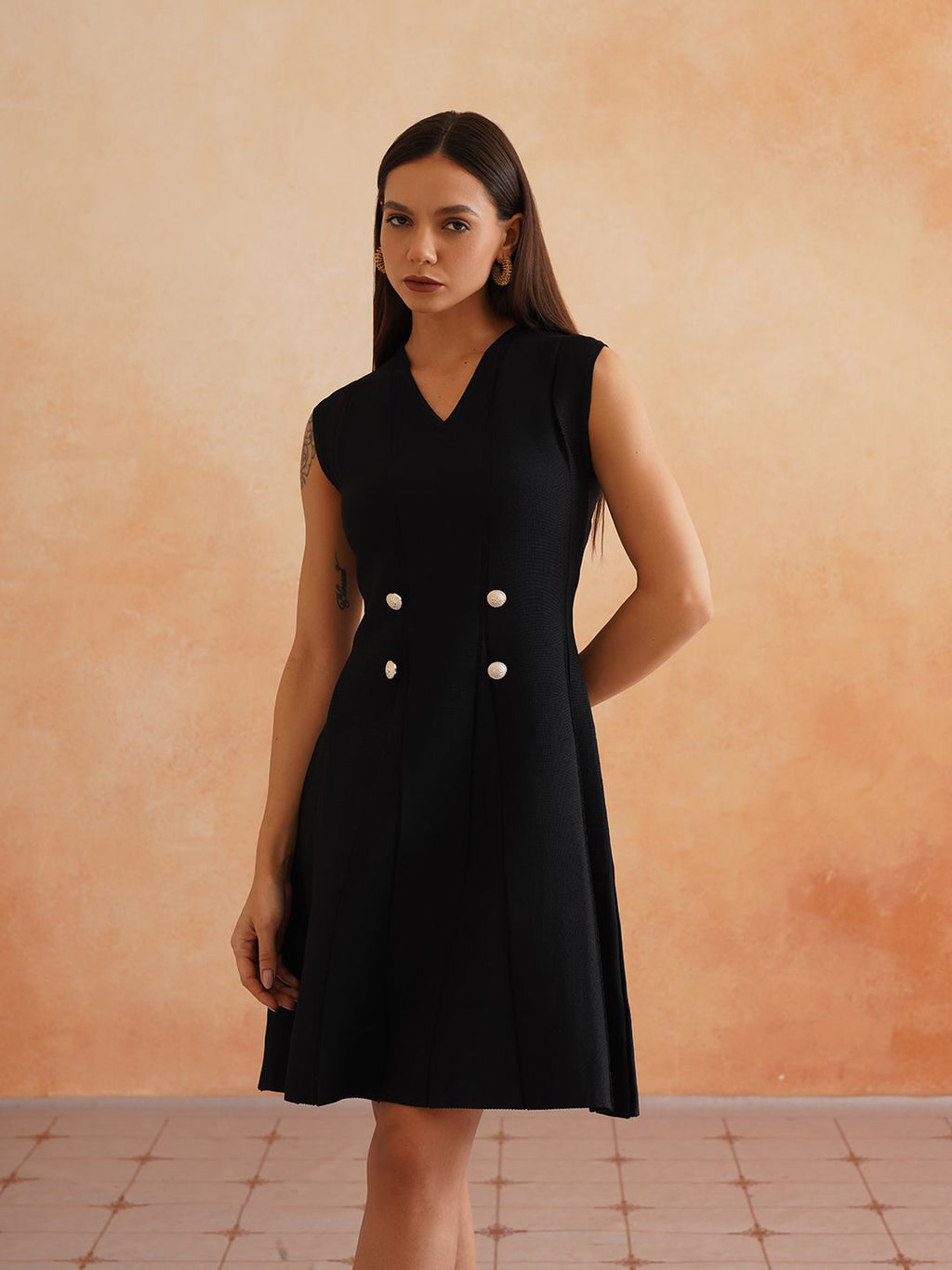 Black Bodycon V-neck Sleevesless Dress