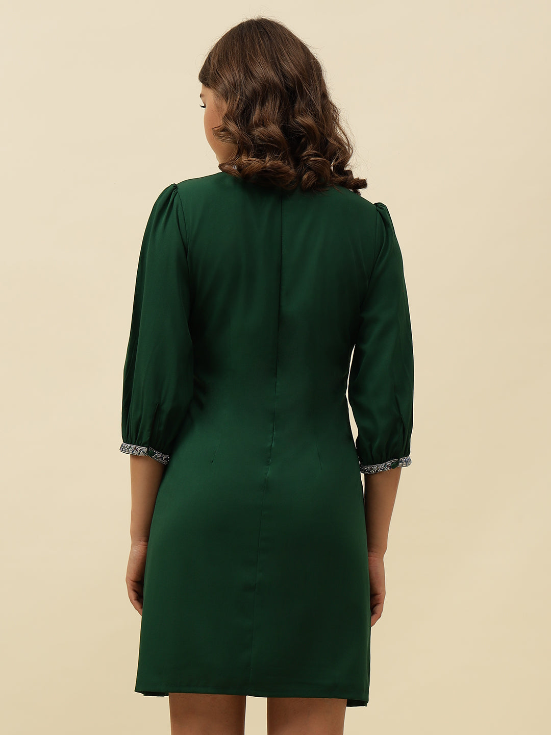 Elegant Blouson Crepe Mini Green Dress with Lace Detail and Puff Sleeves Beatnik