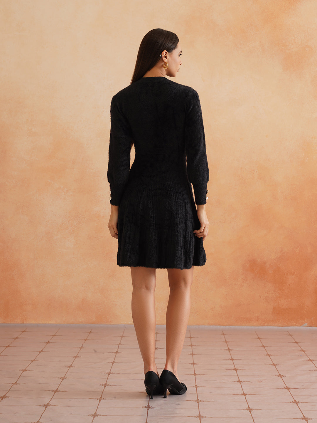 Chic Flat Knit A-Line Black Midi Dress with Fancy Button on Sleeves