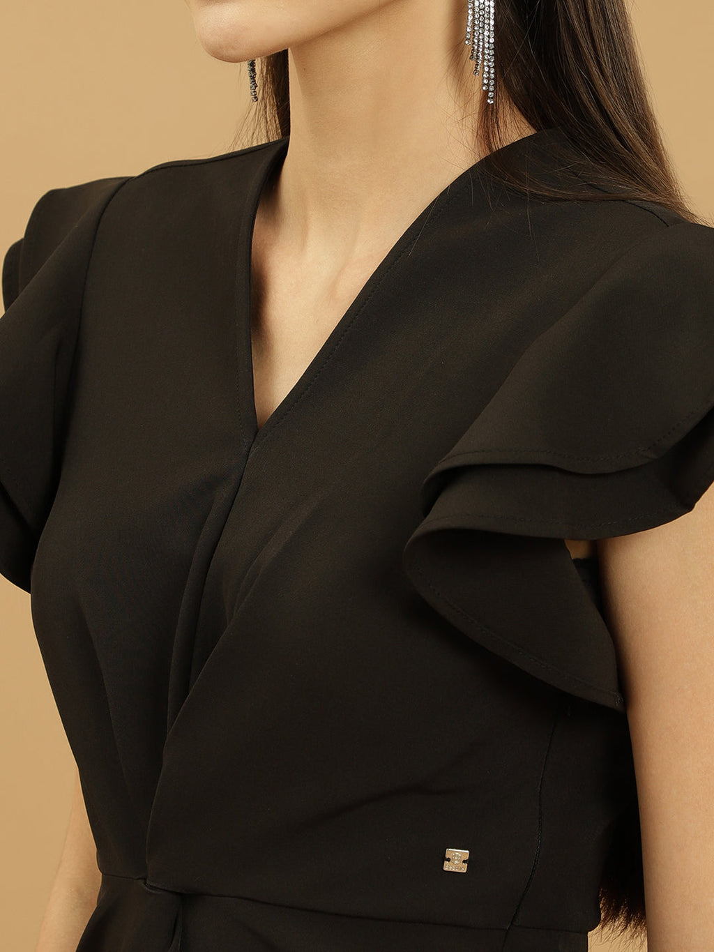 Beatnik Bodycon Vibe in V-Neck Flair Women's Short Sleeve Black Dresses Beatnik India