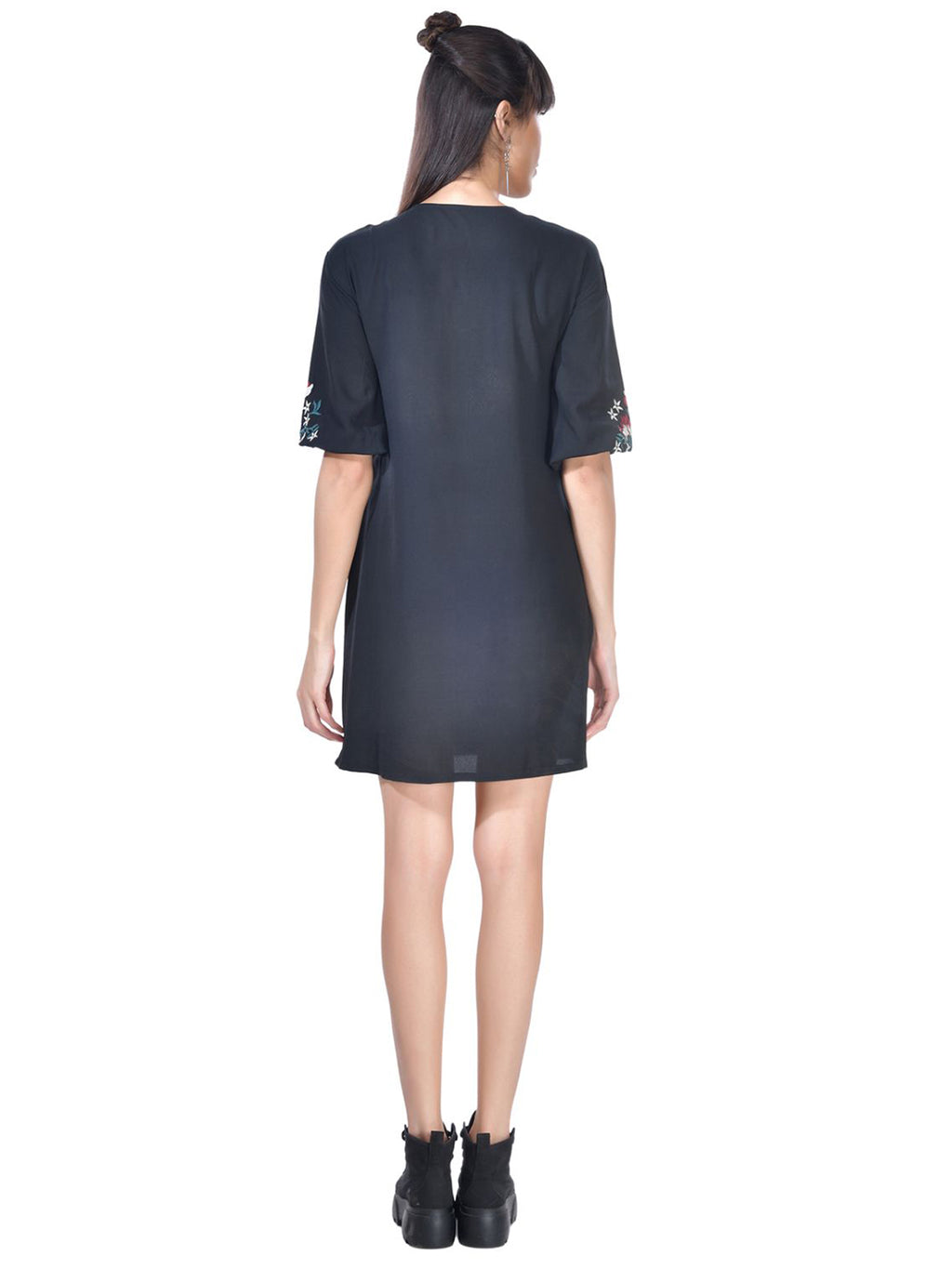 Beatnik Embroidered Casual Wear 3/4th Sleeve A-line Dresses Dresses