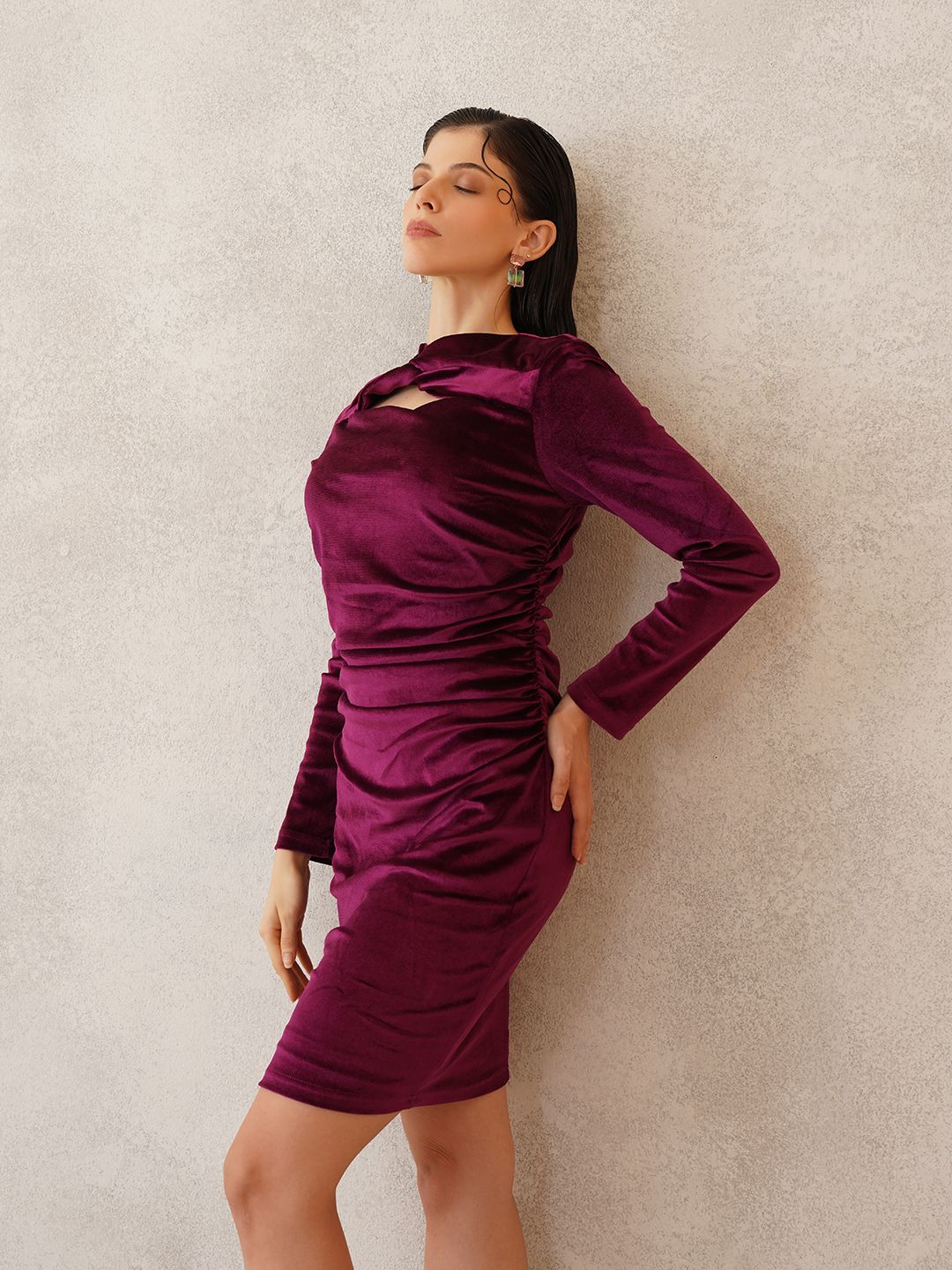 Wine Bodycon Choker Neck Dress Beatnik