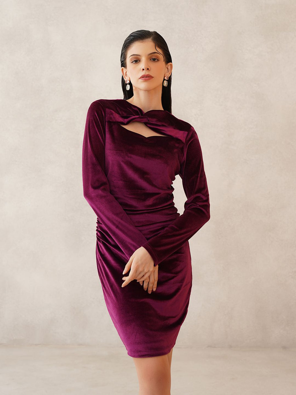 Wine Bodycon Choker Neck Dress Beatnik