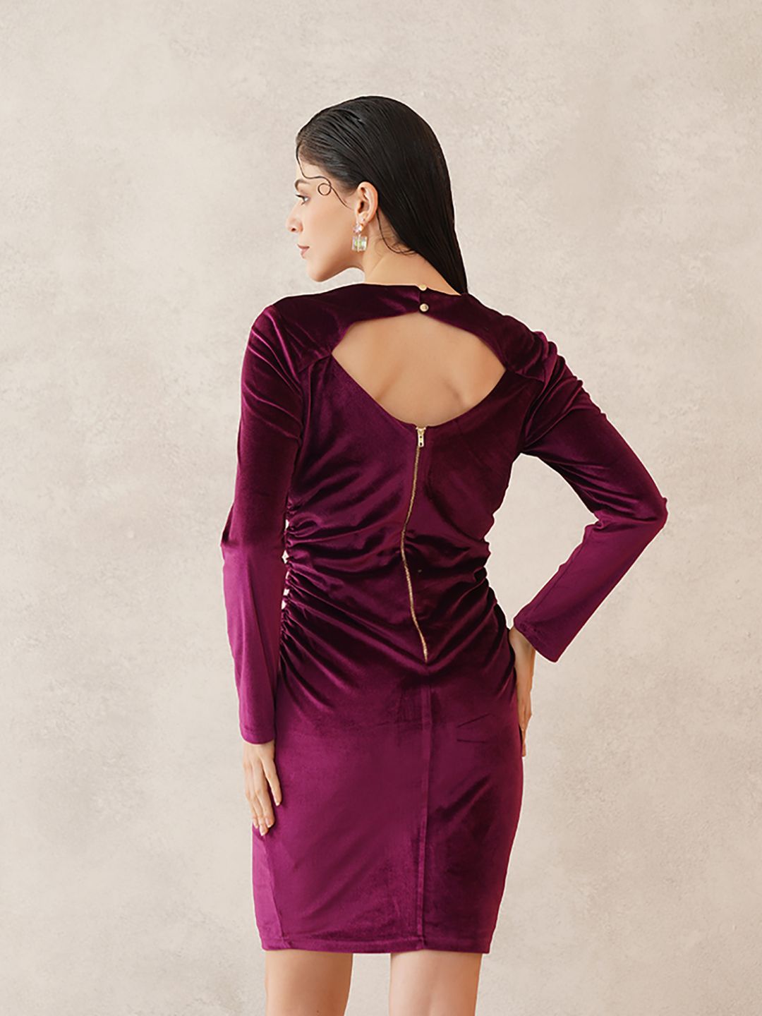 Wine Bodycon Choker Neck Dress Beatnik