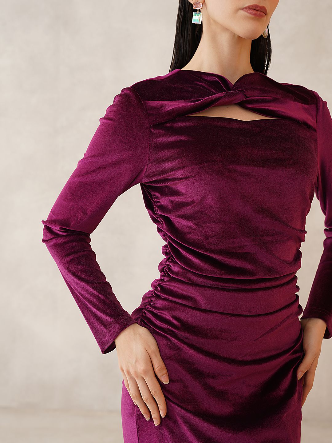 Wine Bodycon Choker Neck Dress Beatnik