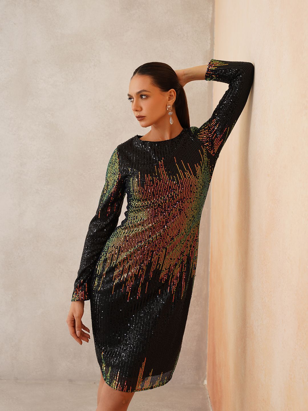 Black Sheath Round Neck Dress Beatnik