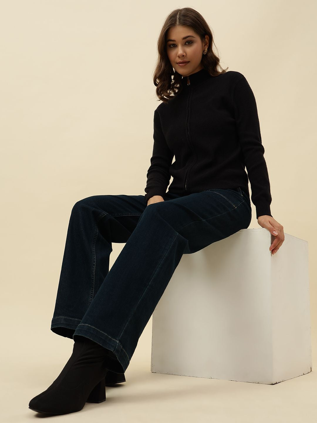 Straight Fit Dark Blue Womens Jeans Beatnik