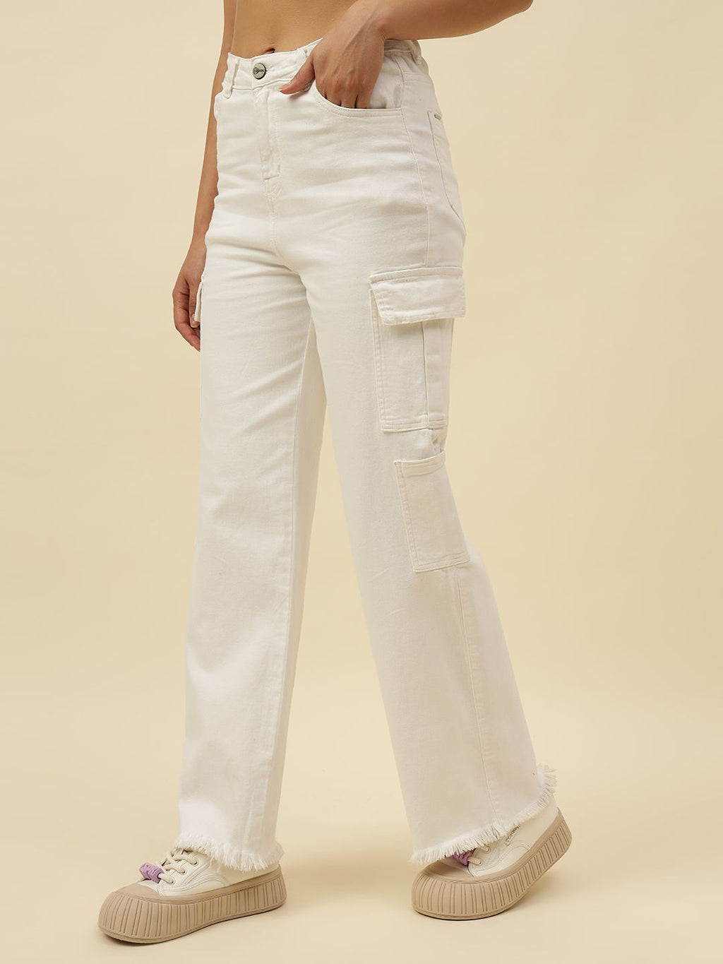 White Cargo Stretchable Jean Beatnik