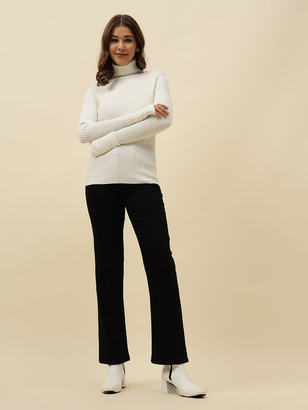 Straight Fit Black Womens Jeans Beatnik