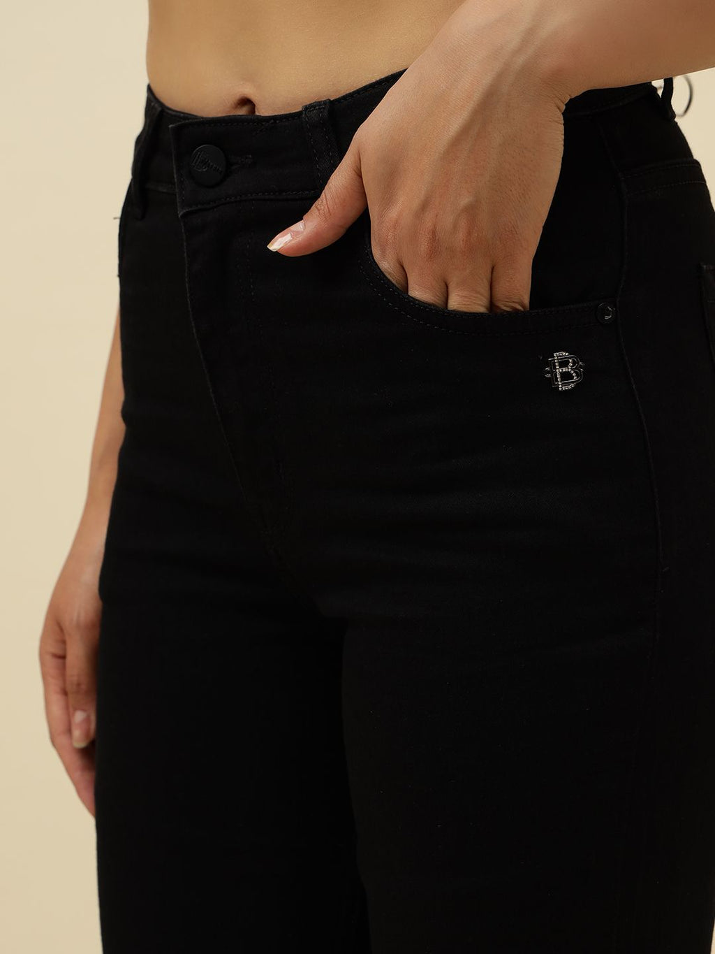 Straight Fit Black Womens Jeans Beatnik