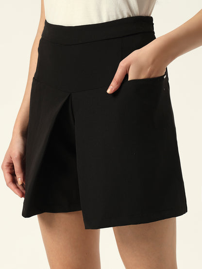 Beatnik Hot Above Knee Black Womens Shorts