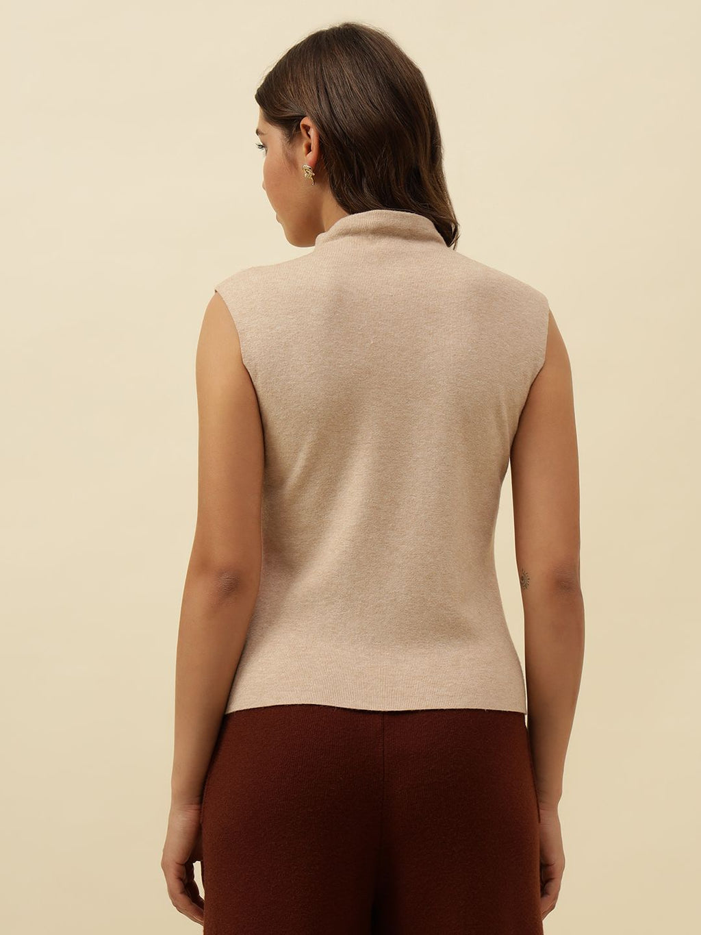 Pull Over Beige Sleeveless Turtle Neck Sweaters Beatnik