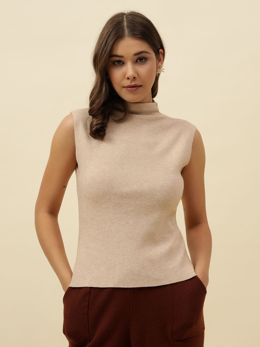 Pull Over Beige Sleeveless Turtle Neck Sweaters Beatnik