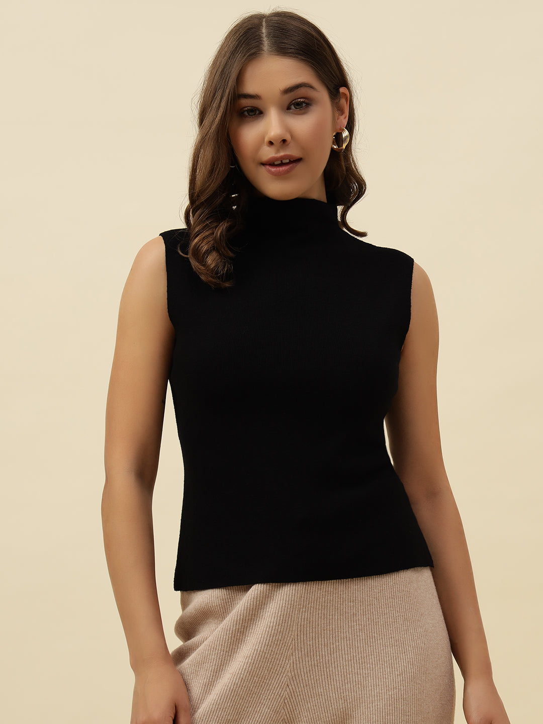 Pull Over Black Sleeveless Turtle Neck Sweaters Beatnik