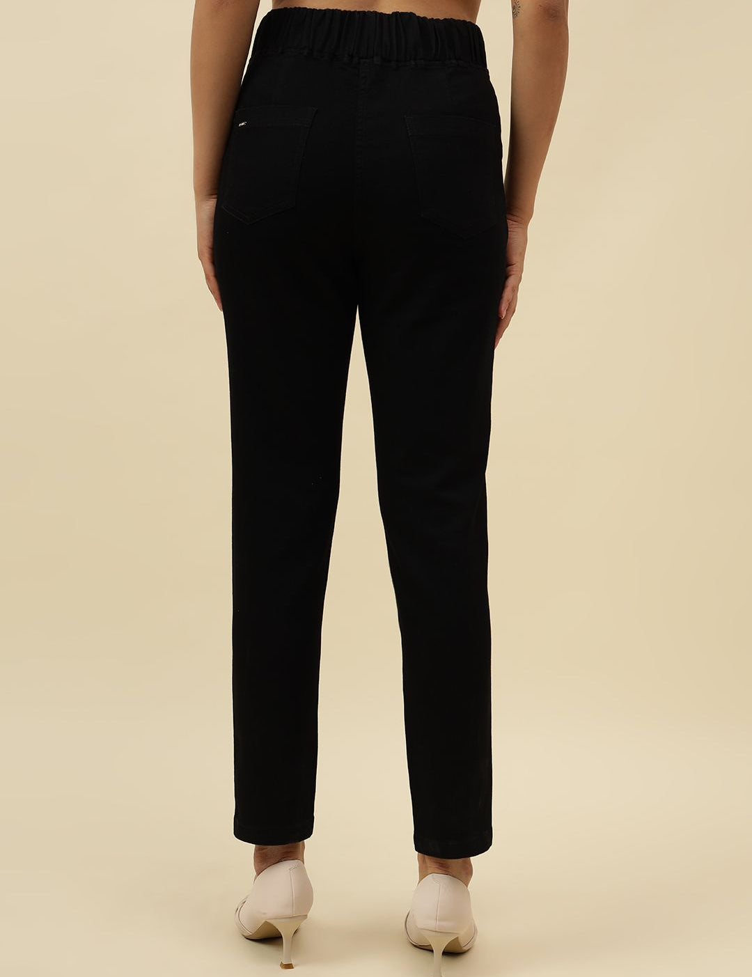 Black Slim Fit Stretchable Tregging Beatnik