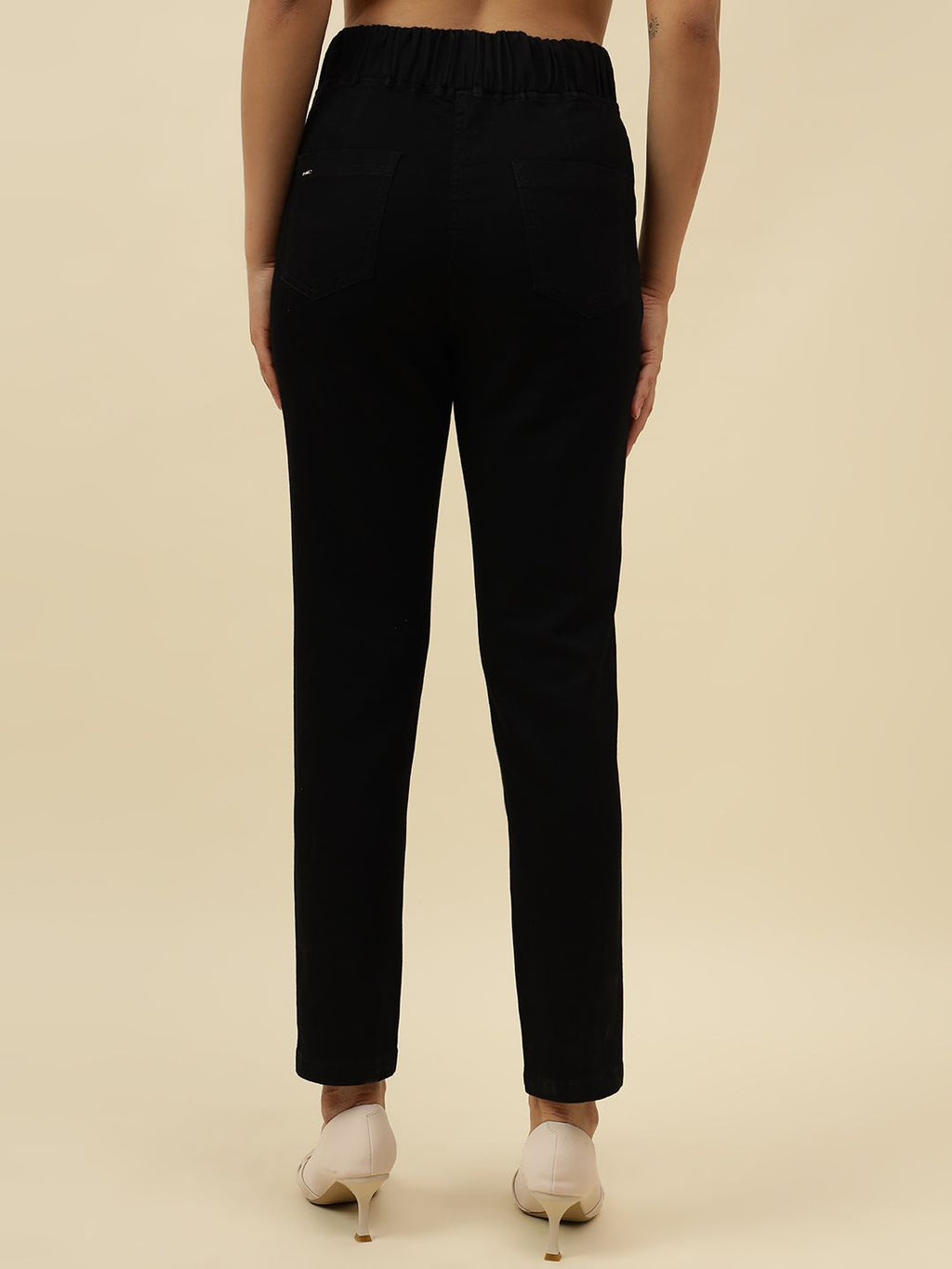 Black Slim Fit Stretchable Tregging Beatnik