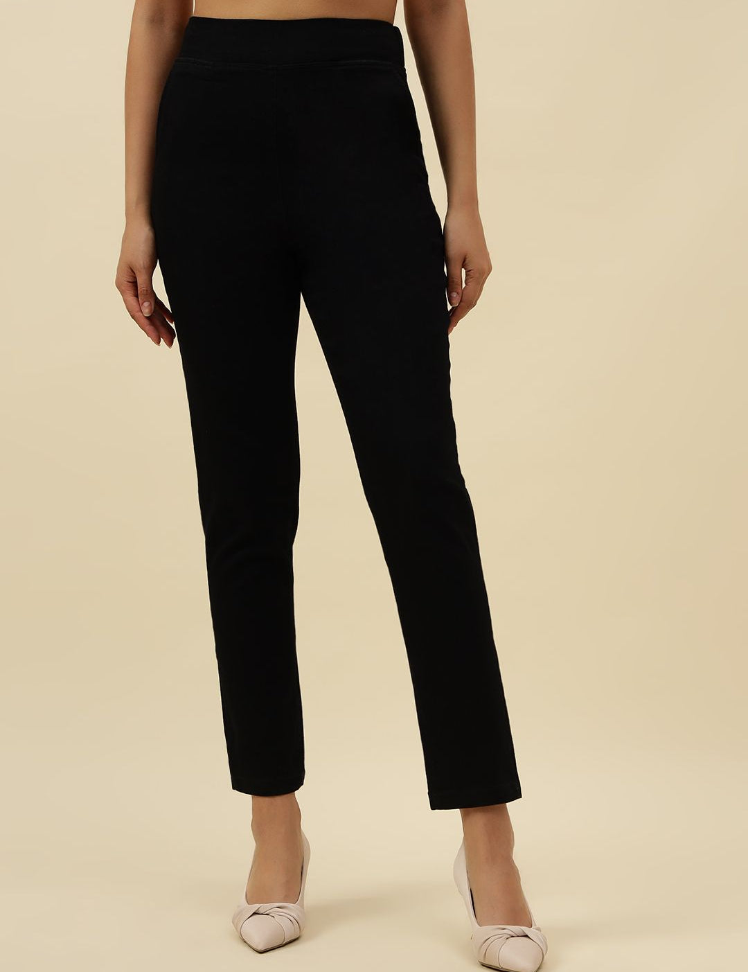 Black Slim Fit Stretchable Tregging Beatnik