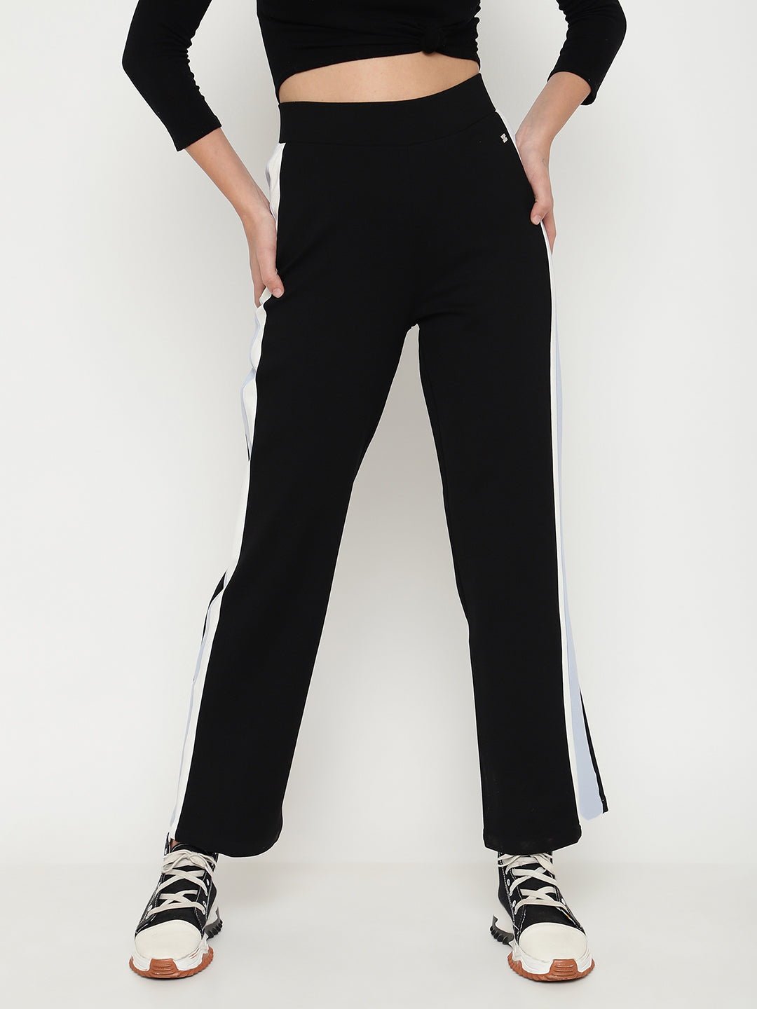 Stretchable High-Rise Women's Black Straight Treggings Beatnik