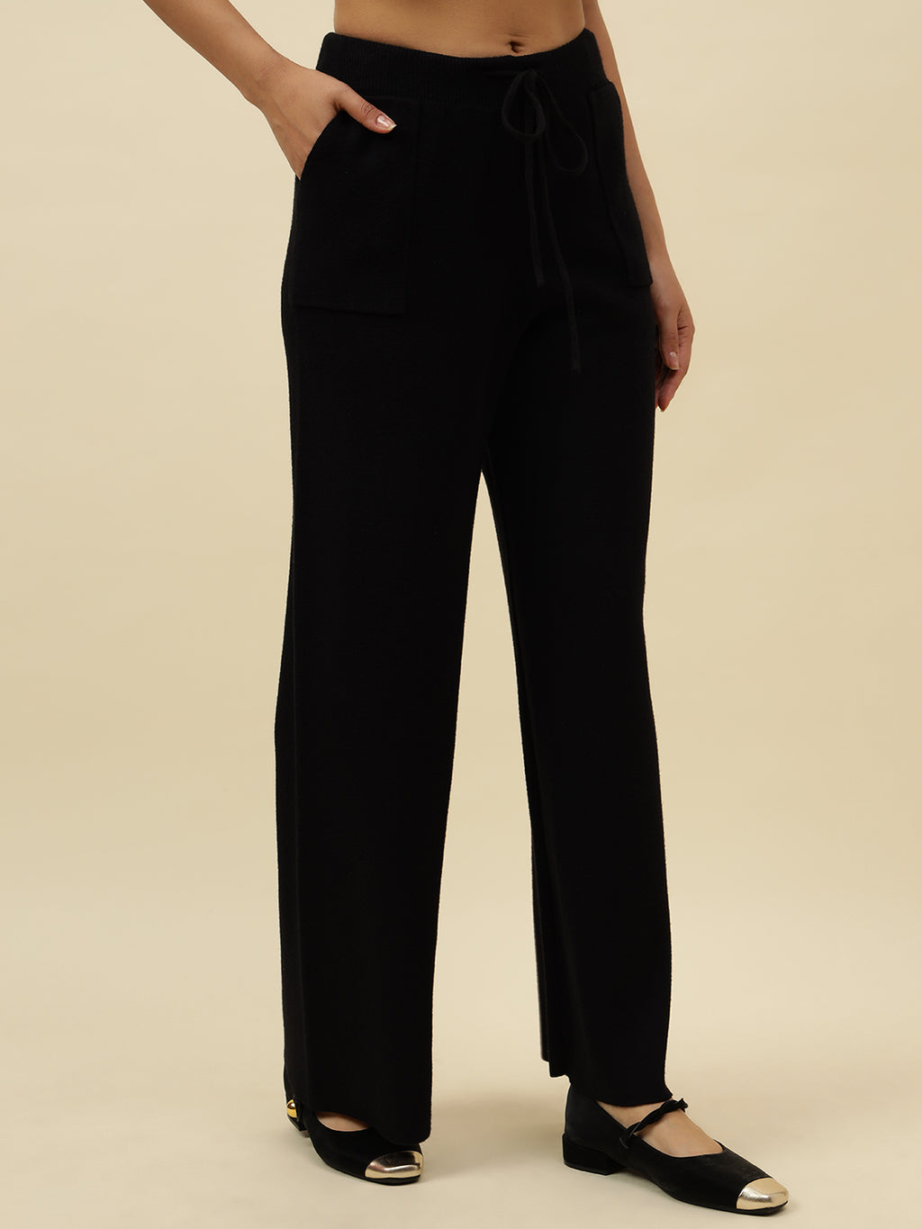 Cozy High-Rise Winter Black Treggings with Pockets