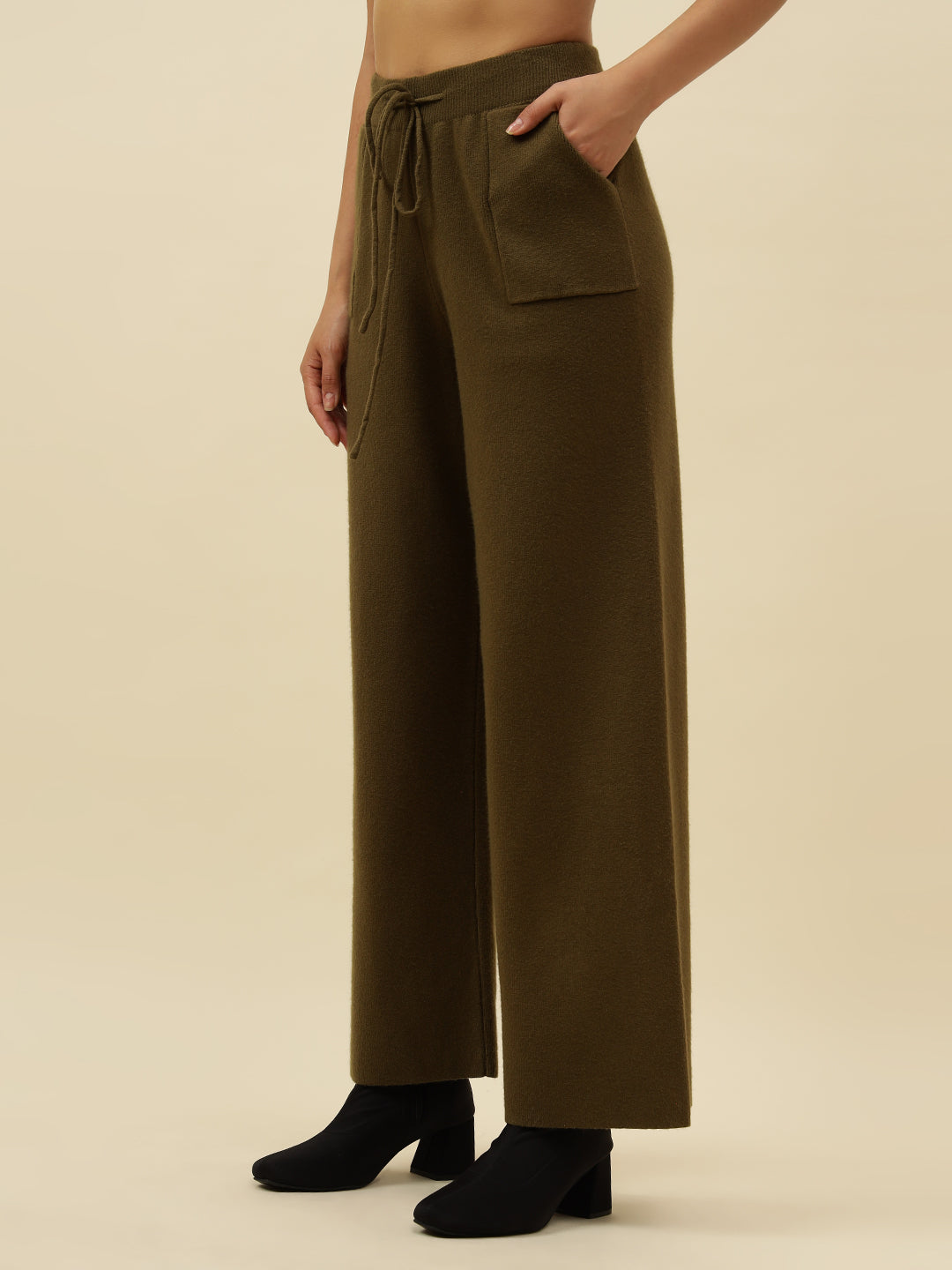 Cozy High-Rise Winter Olive Green Treggings with Pockets Beatnik