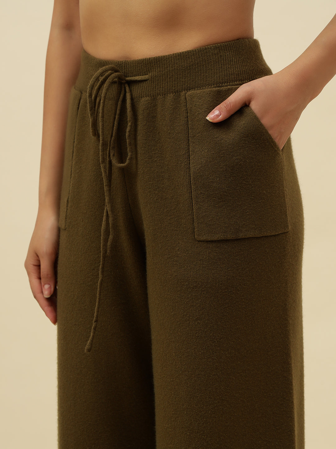 Cozy High-Rise Winter Olive Green Treggings with Pockets Beatnik