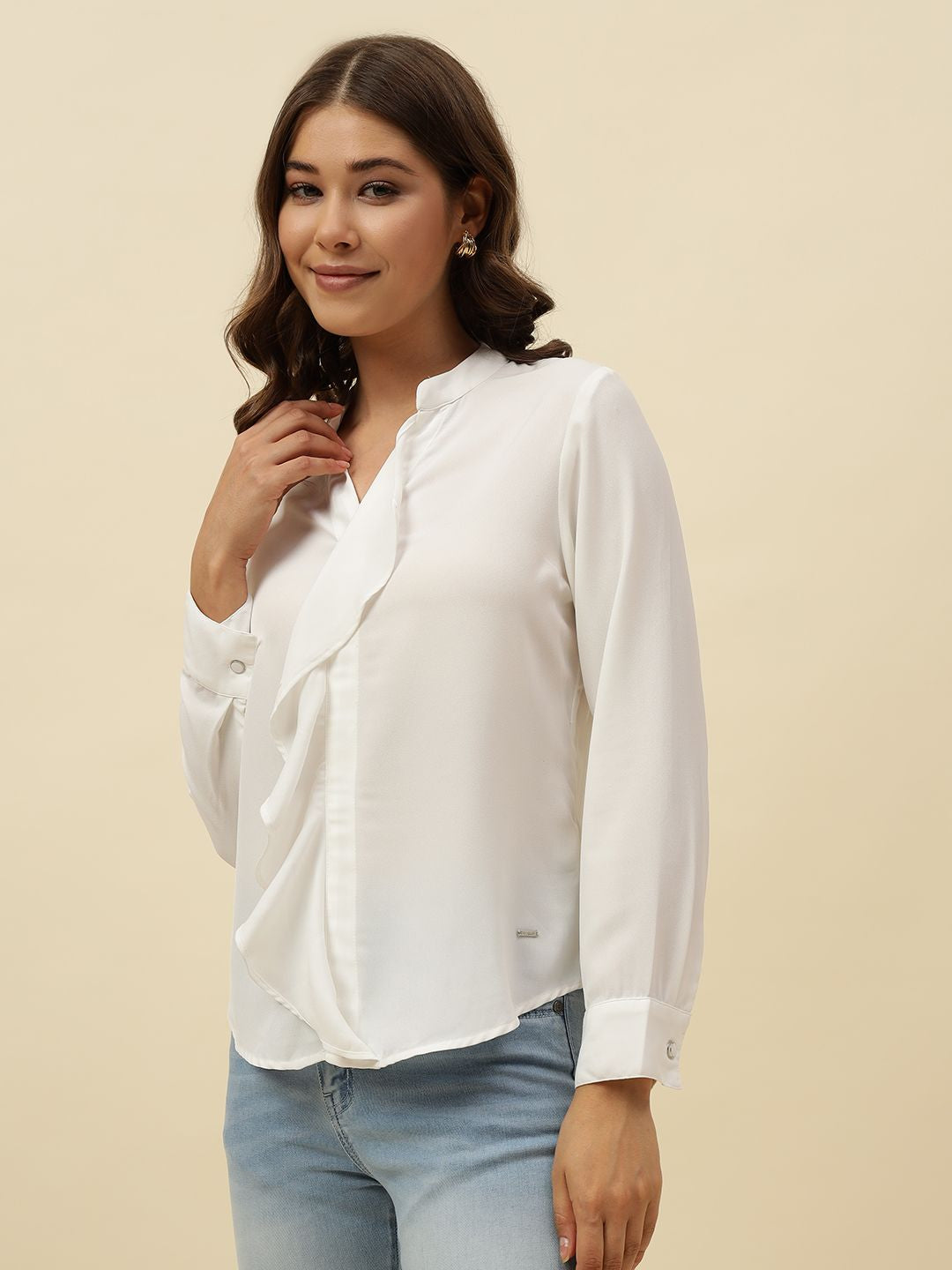 Off White Empire  V-neck Top Beatnik