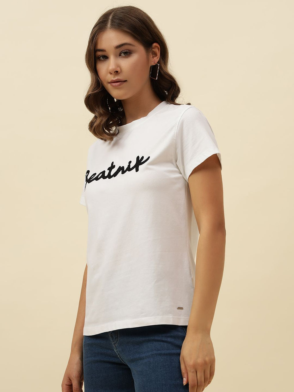 Solid Short Sleeve White T-Shirt Beatnik