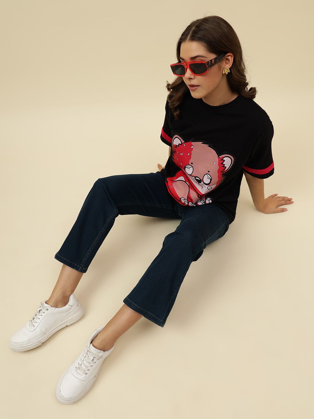 Figure print Short Sleeve Black T-Shirt Beatnik