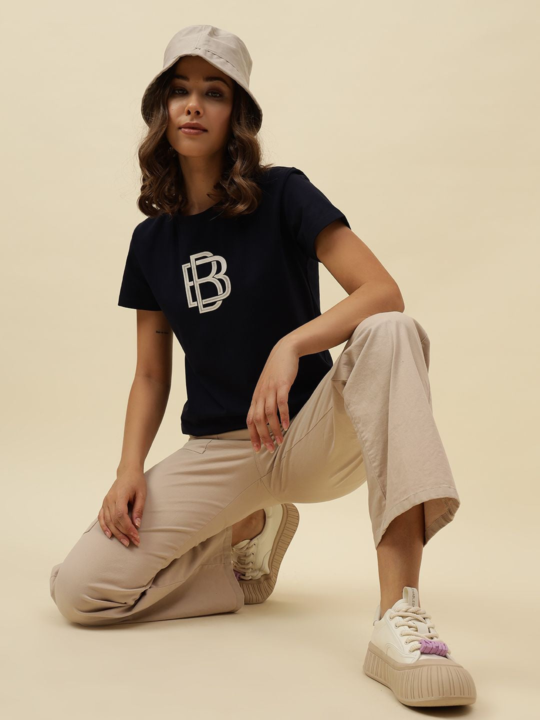 Figure print Short Sleeve Navy Blue T-Shirt Beatnik