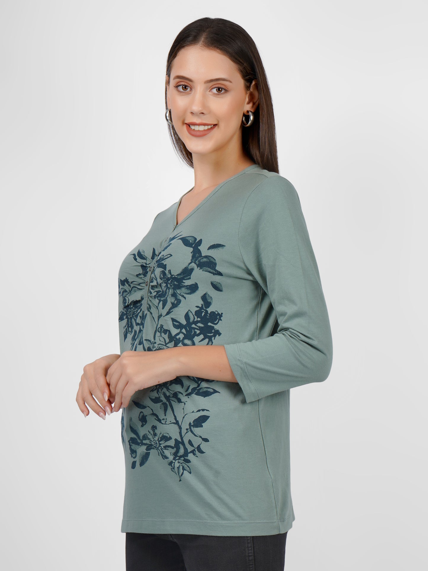 Women's Floral V-Neck 3/4 Sleeve T-Shirt Beatnik