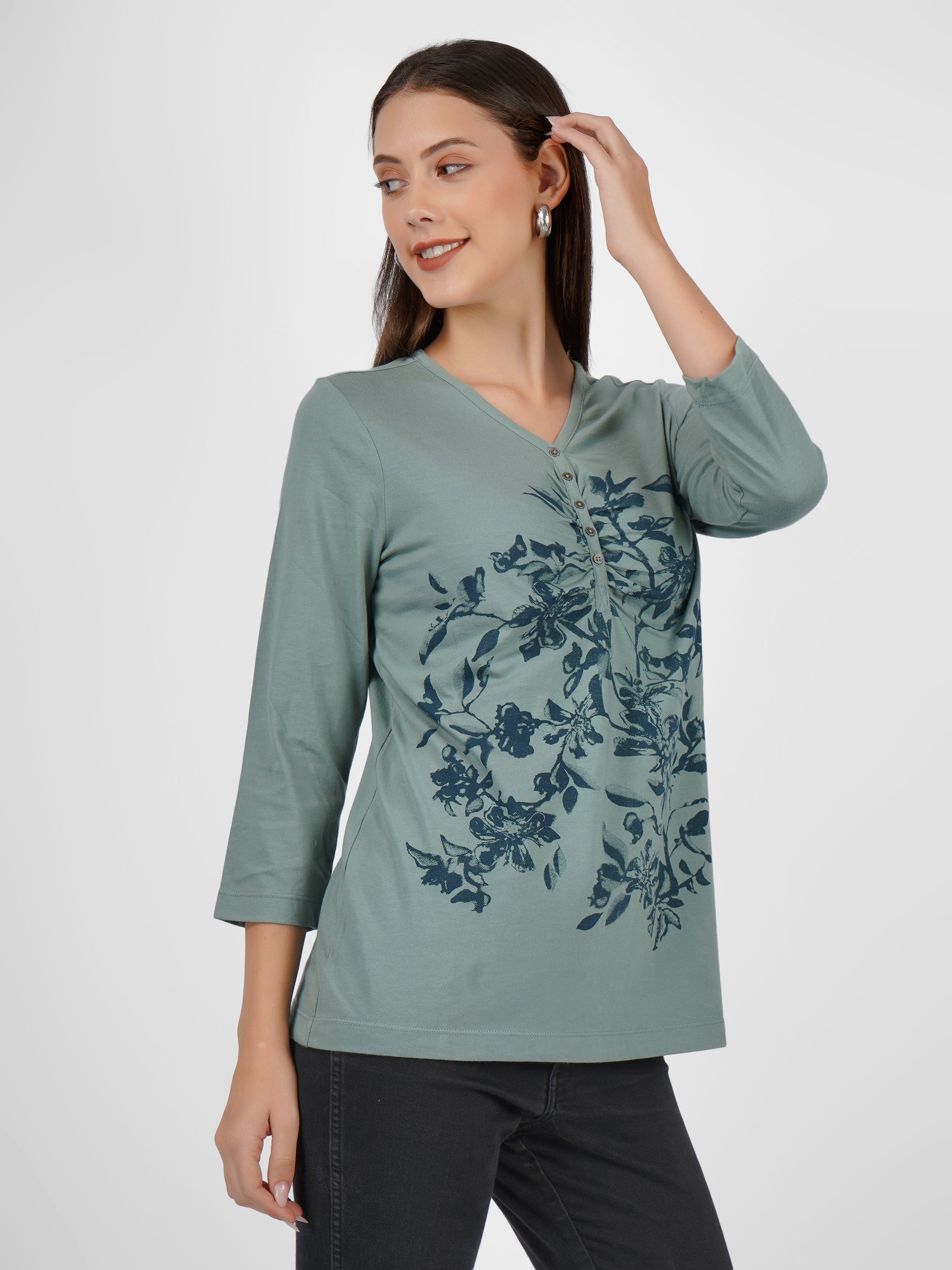 Women's Floral V-Neck 3/4 Sleeve T-Shirt Beatnik