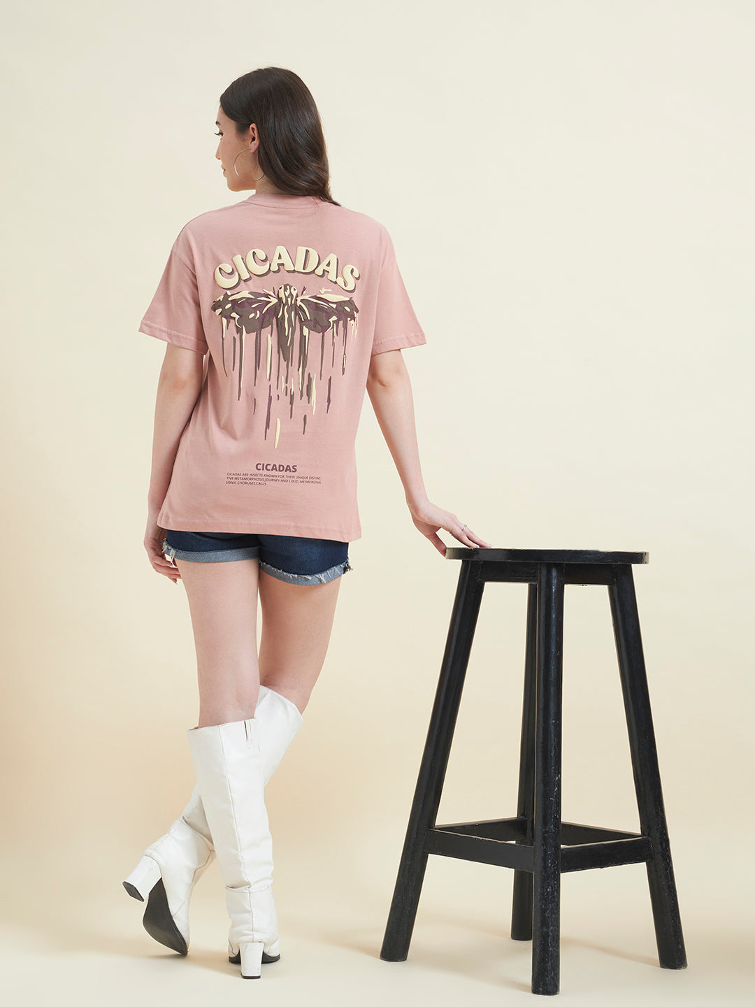Women Cicadas Embossed print T-shirt