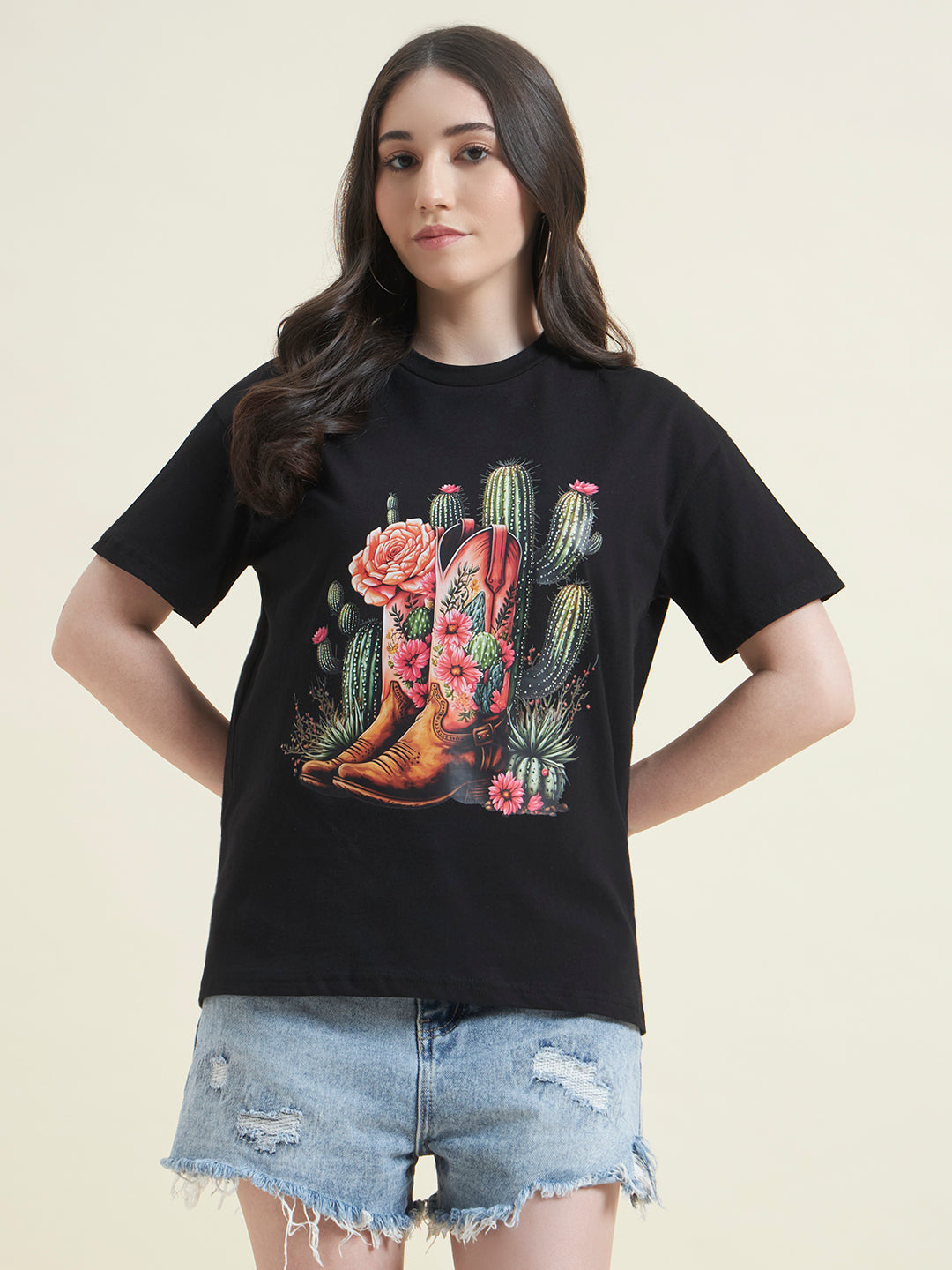 Beatnik Oversized Embossed Figure Print Round Neck Casual Women Black T-Shirt