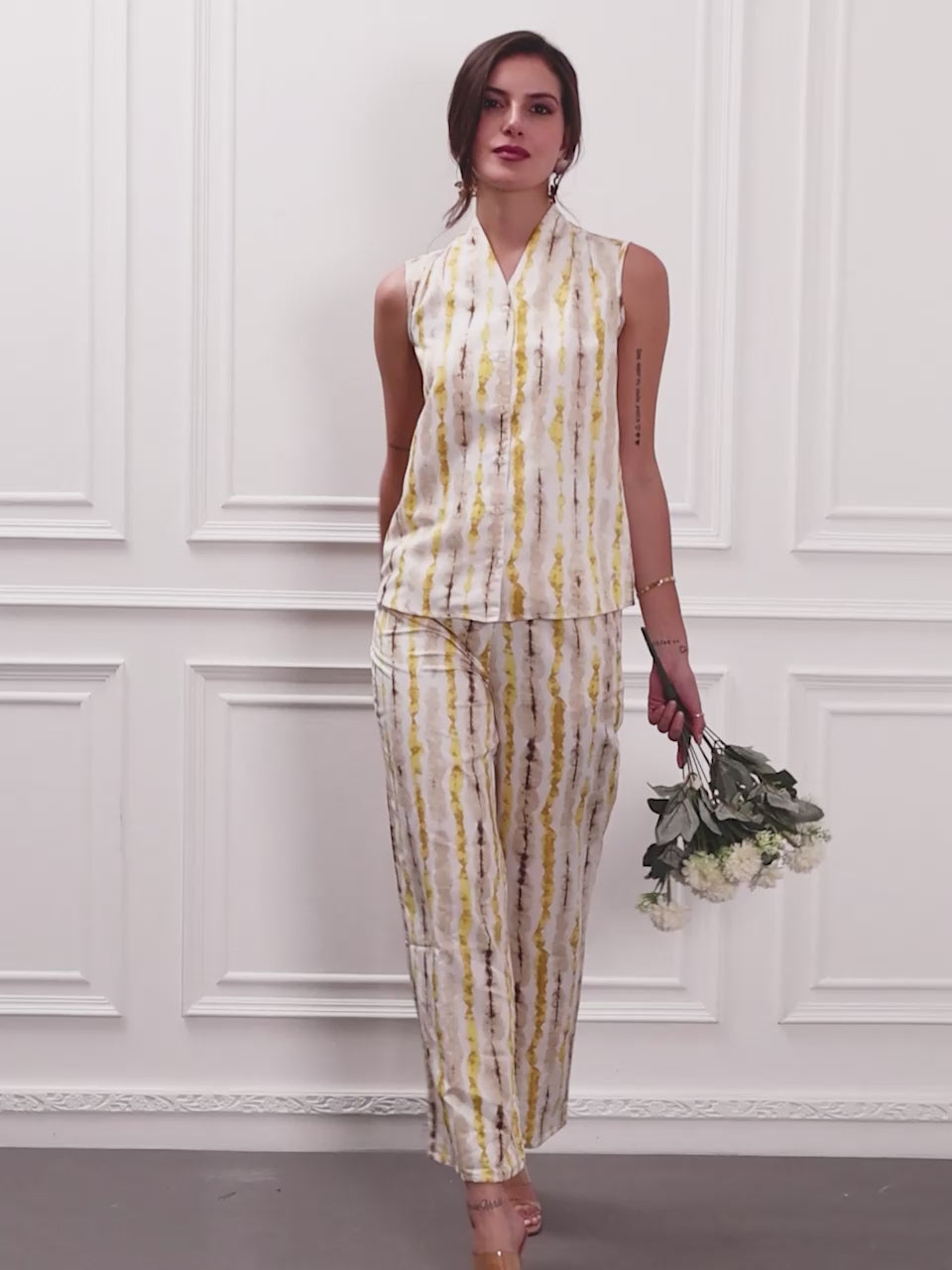 Sleeveless Crepe and Satin Coord Set with Vertical Print