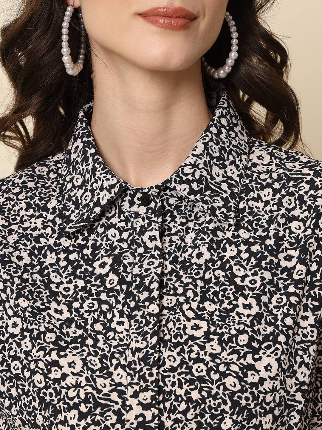 Beatnik Crepe Fitted Printed Shorts Sleeve Black Women Dresses